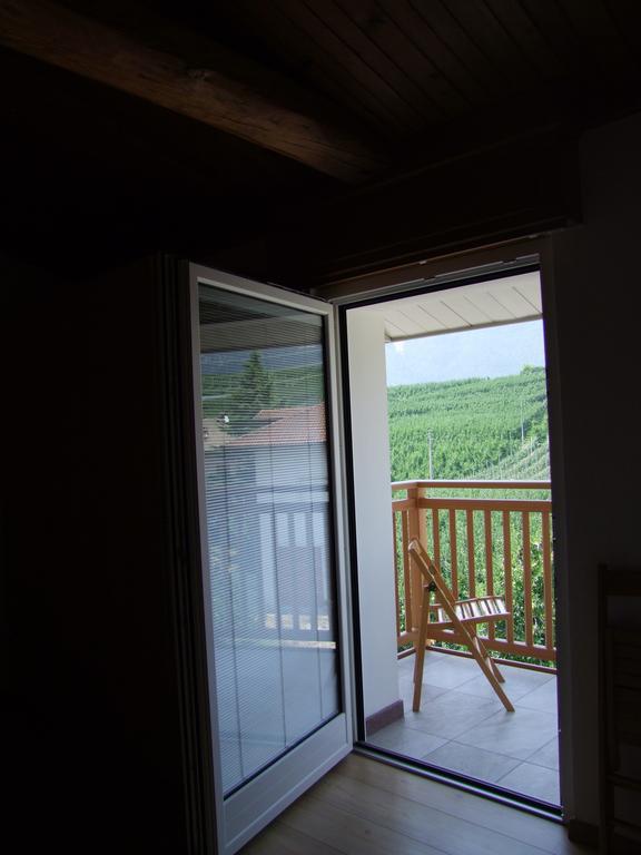 Agritur Fior di Melo Apartment Nanno Bagian luar foto