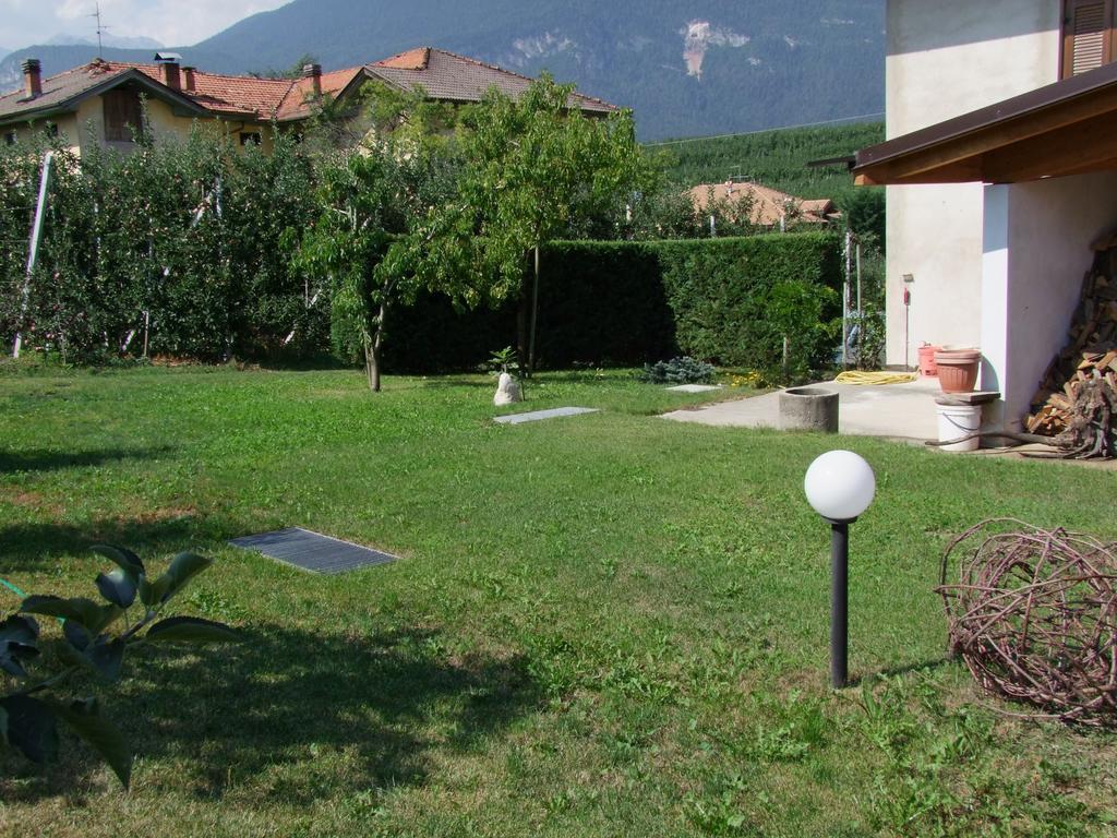 Agritur Fior di Melo Apartment Nanno Bagian luar foto